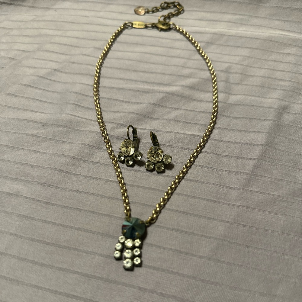 Sabika Silver Necklace Set